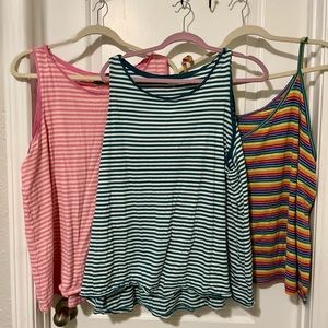 Lot/Bundle of Old Navy Tank Tops - 3x